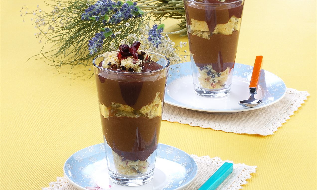 Çikolatalı Crème Olé Kup
