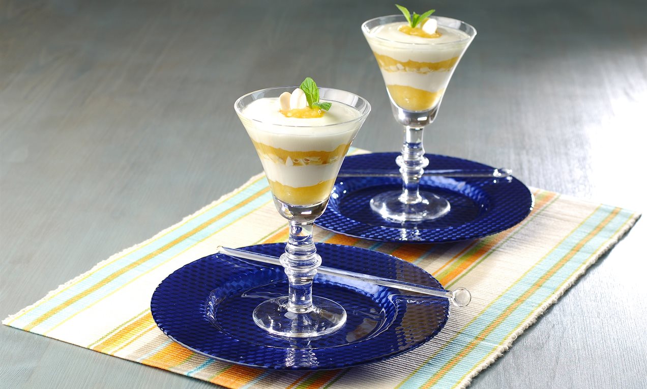 Ananas Soslu Sakızlı Muhallebi