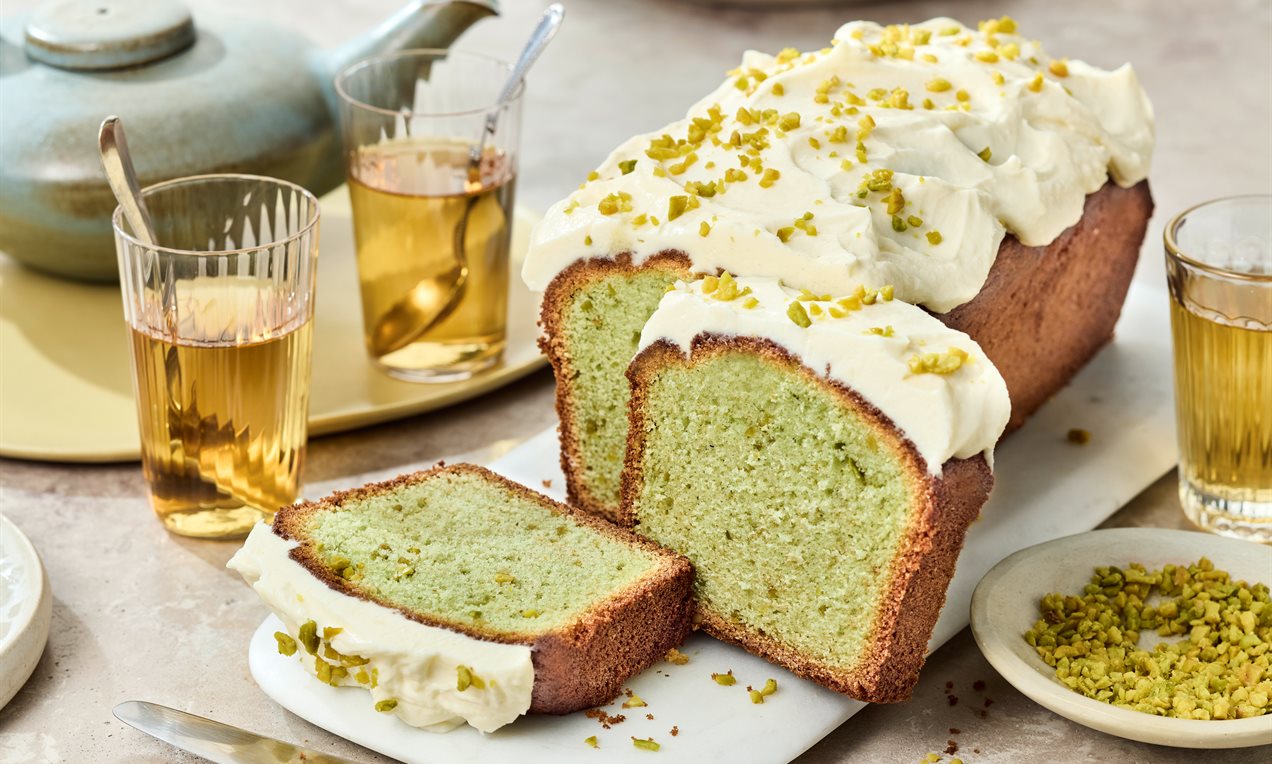 Antep Fıstıklı Kremalı Kek