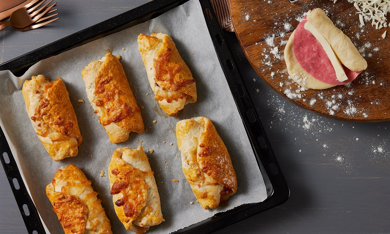 Salamlı Peynirli Çörek