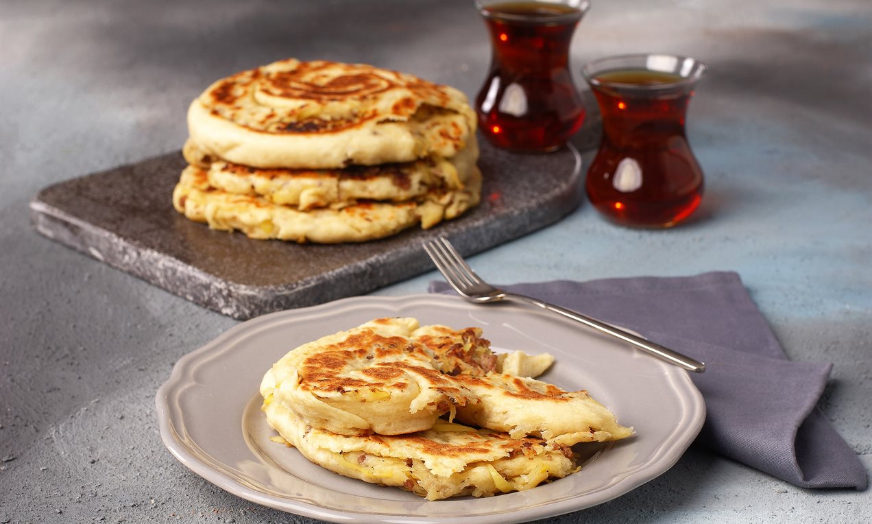 Patatesli Kıymalı Bazlama