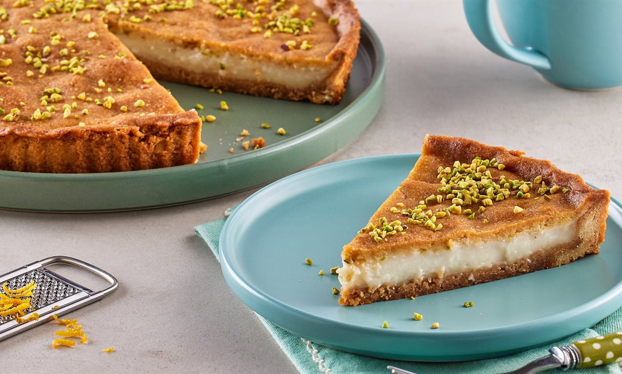 Tavukgöğsü Dolgulu Şuruplu Tart