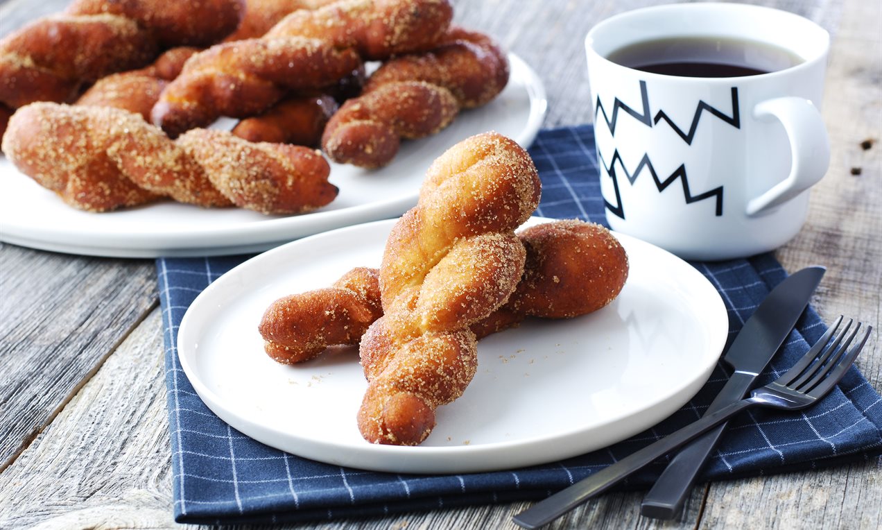 Twisted Donut (Kore Tatlısı)