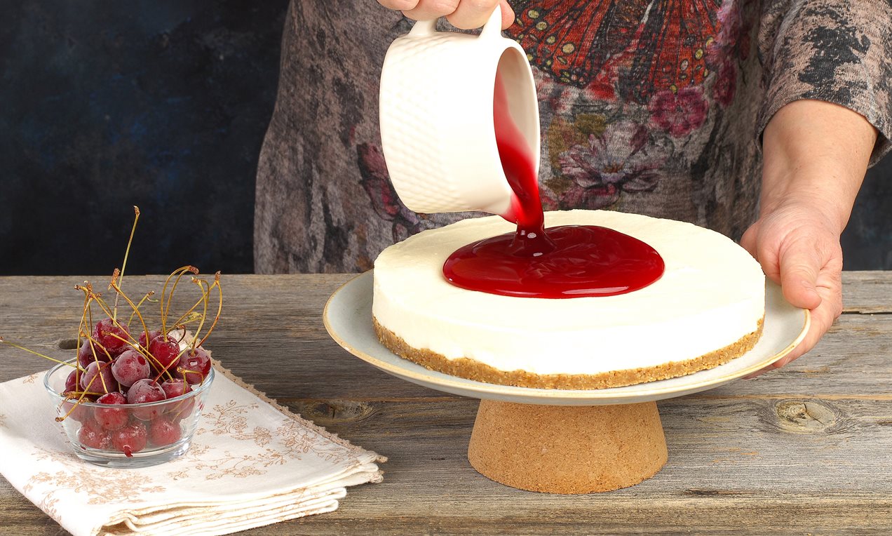 Vişne Soslu Cheesecake