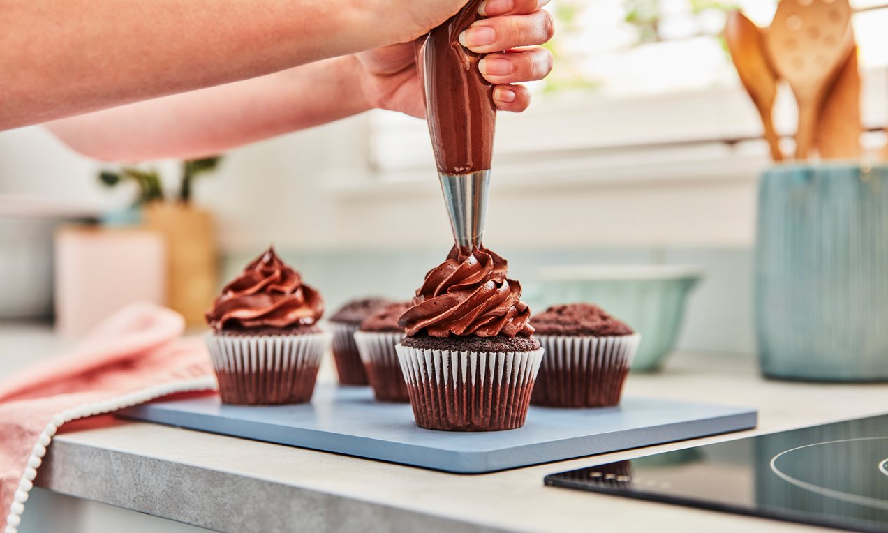 Picture - Piping Ganache1-1 and 4-5